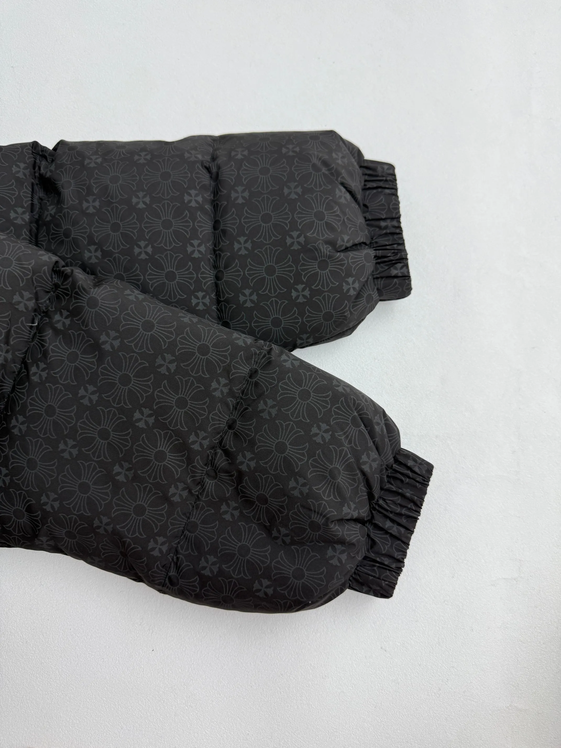 P1010 Chrome Hearts Chrome Hearts Sanskrit all-over jacquard down jacket S/M/L/XL